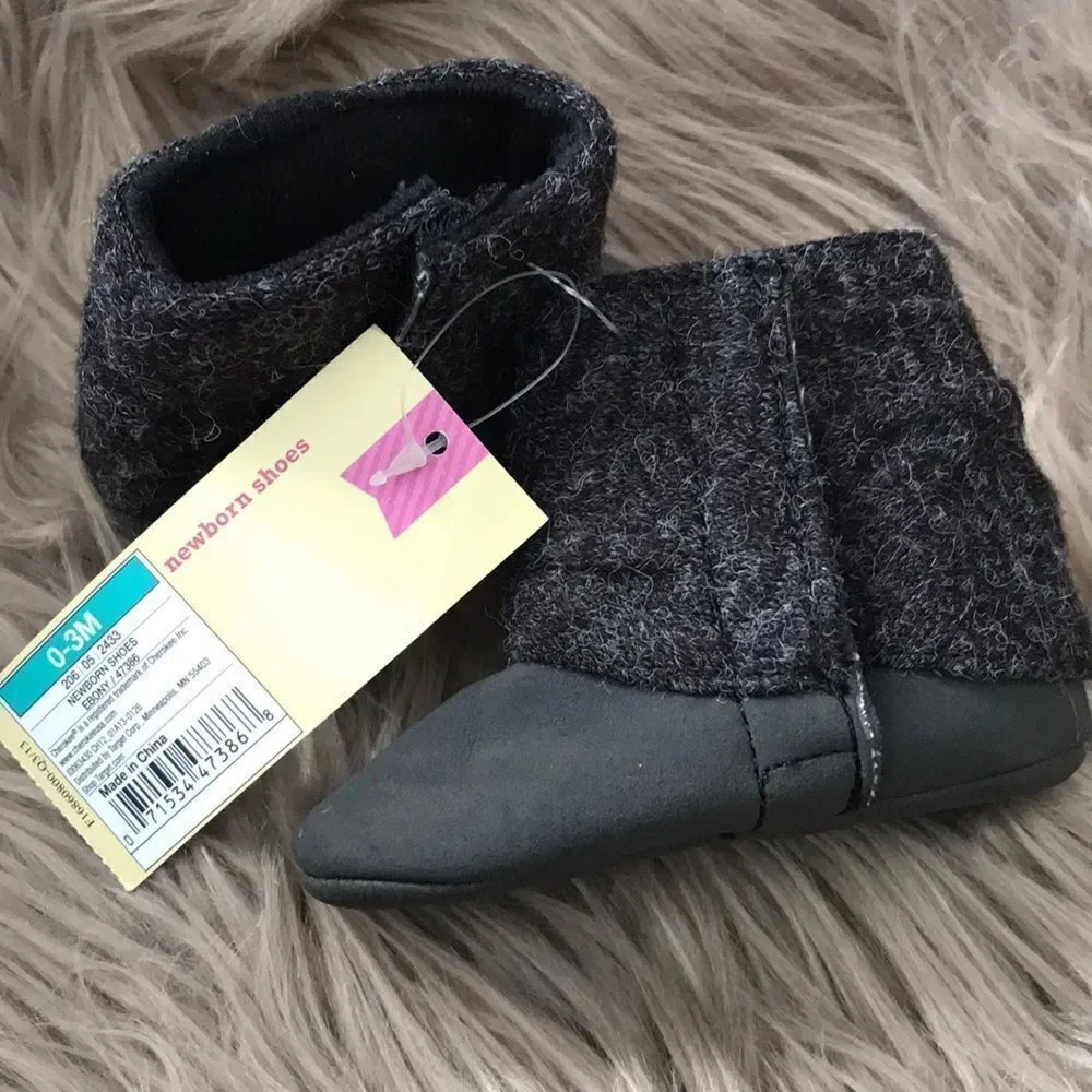 Cherokee baby booties shoes 0-3 mos black
